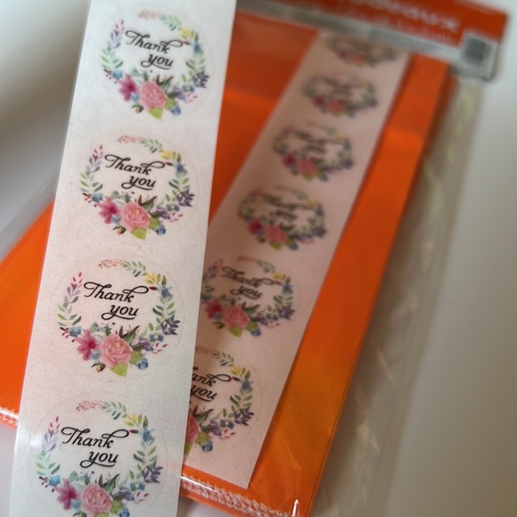 CLEARANCE 24 pcs Treat Bags Paper Bags with Stickers - Picture 4 of 6